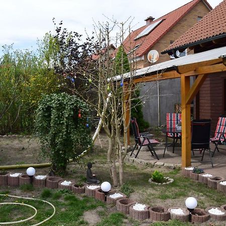 Fuenfeichener Weg 16 Apartment Eisenhuttenstadt Bagian luar foto